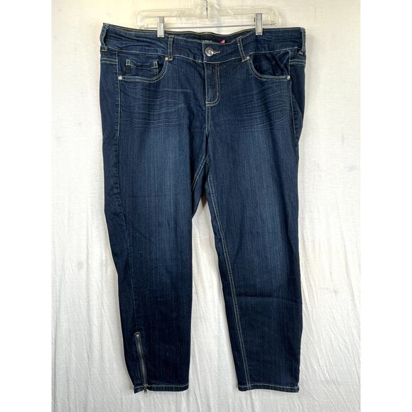 torrid Denim - Torrid women's dark wash tapered ankle jeans, size 20